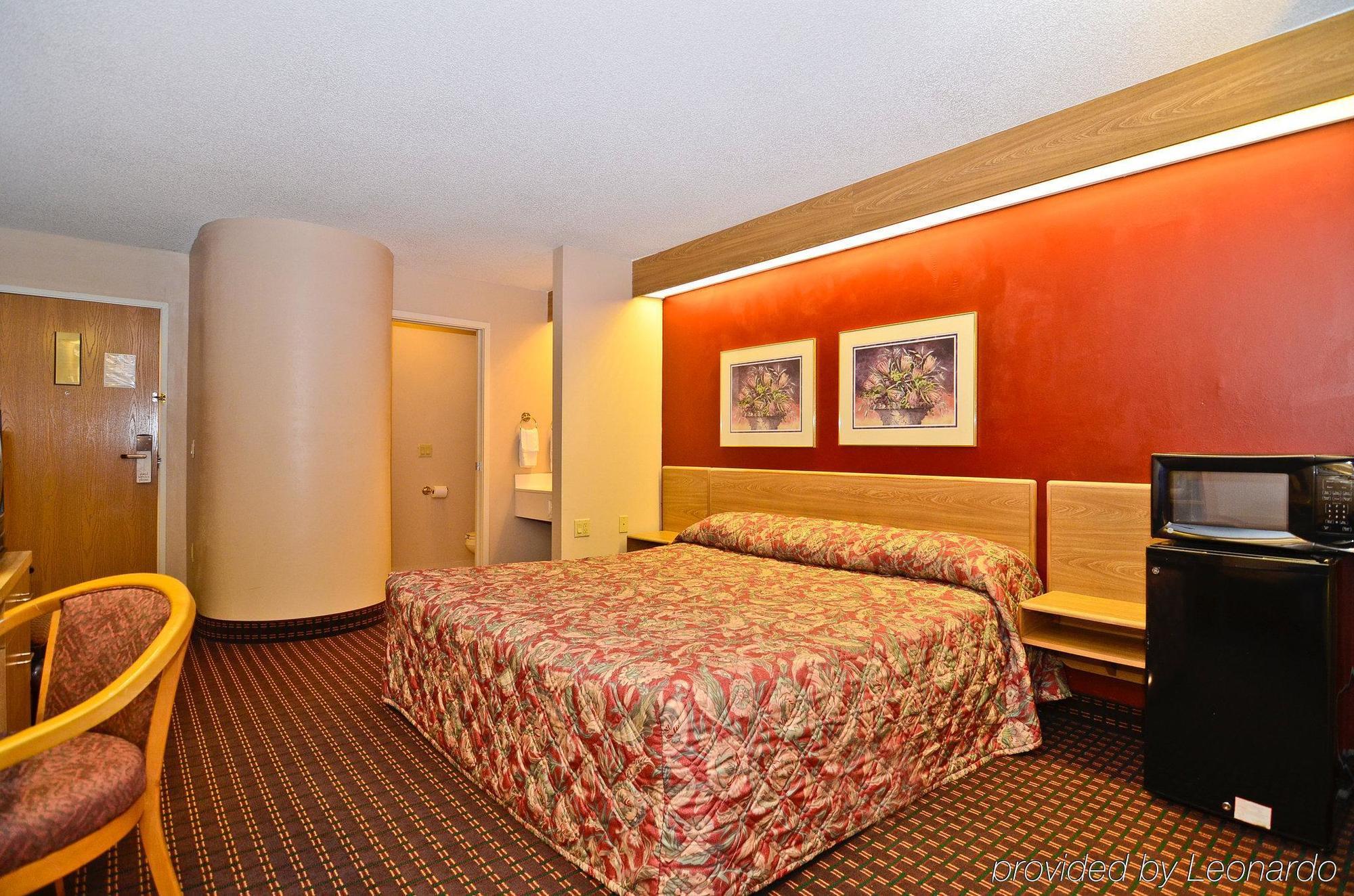 Americas Best Value Inn And Suites Lee'S Summit-Kansas City Номер фото