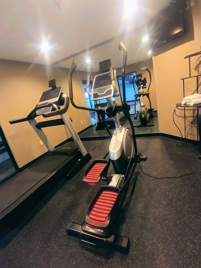 Americas Best Value Inn And Suites Lee'S Summit-Kansas City Екстер'єр фото